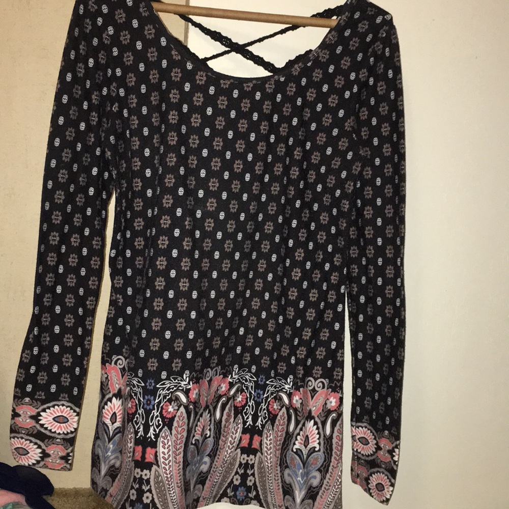 Long sleeve Maurice’s top